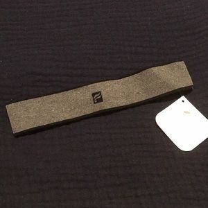 NWT Fabletics Headband, gray with black trim OS
